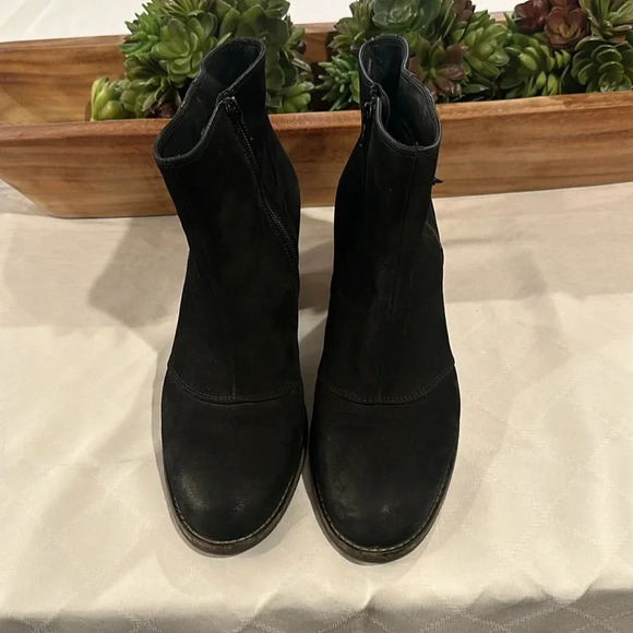 PAUL GREEN Natick Black Suede Zip Ankle Boots booties size UK  7.5 US 9.5 EUC‎ - Picture 2 of 6